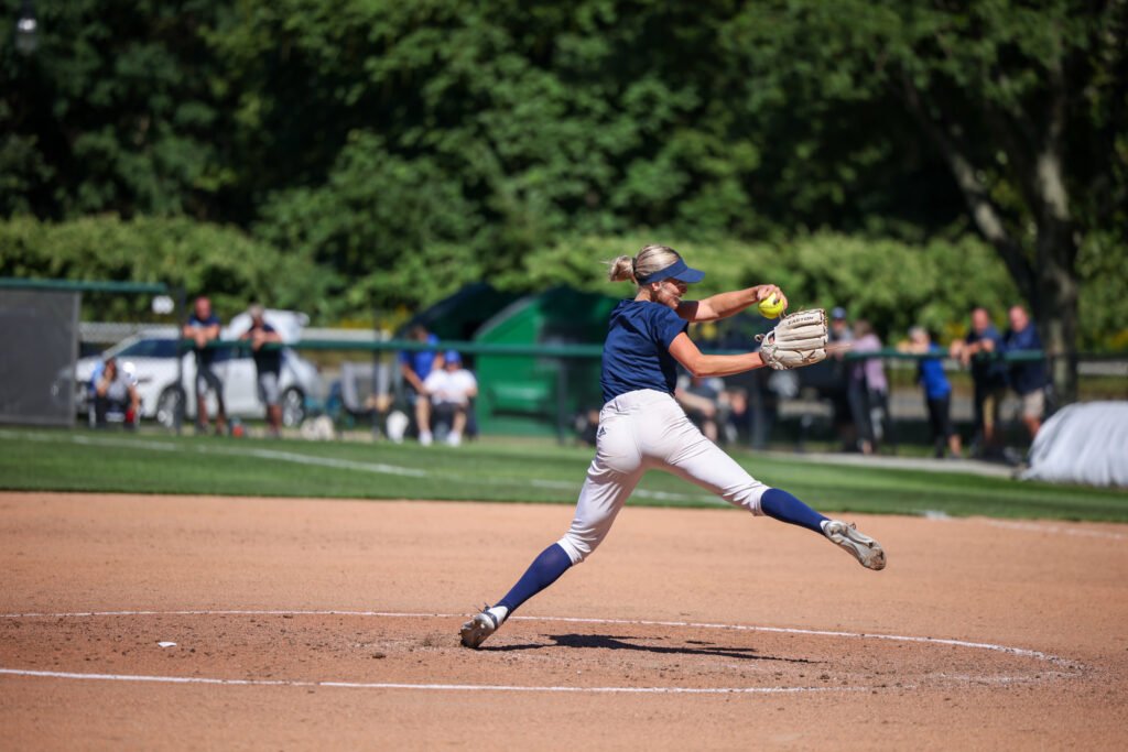 softball pitching by Loudoun Sports Photography